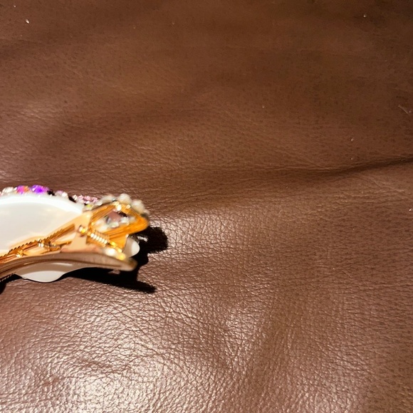 NWT Hello Kitty Rhinestone Hair Clip - Multicolor - Picture 6 of 7